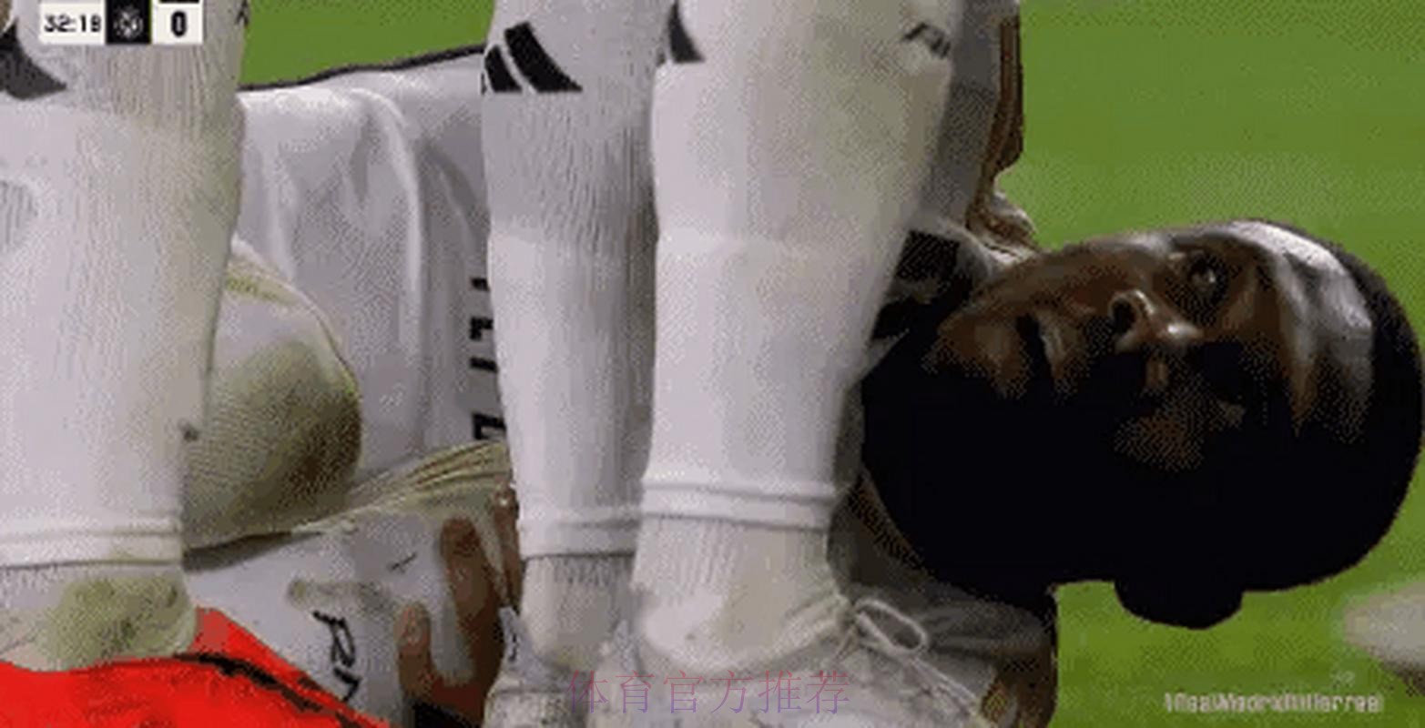 赛季报销+无缘欧洲杯!阿拉巴左膝前十字韧带撕裂